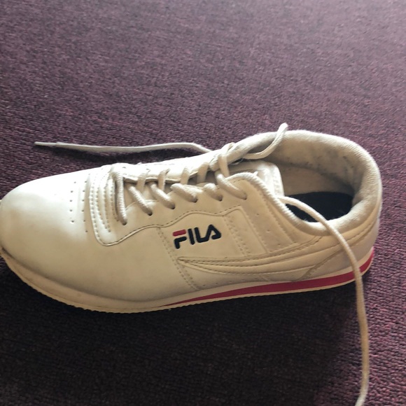 Fila shoes - Picture 1 of 3